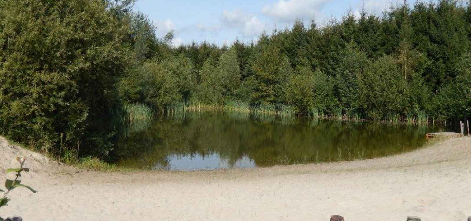 Leuk speelstrand Voor feesten, partijen en familieweekenden - Camping Roelage Westerwolde